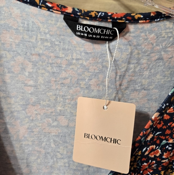 Bloomchic Ditsy Floral Drawstring Bust Midi Dress W/Pockets NWT - Picture 4 of 6